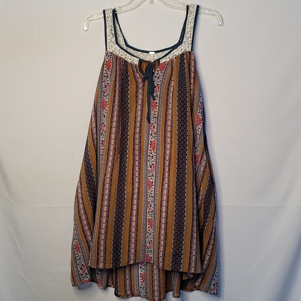 Free People flowy pattern lace accent neckline with pockets high low dre…